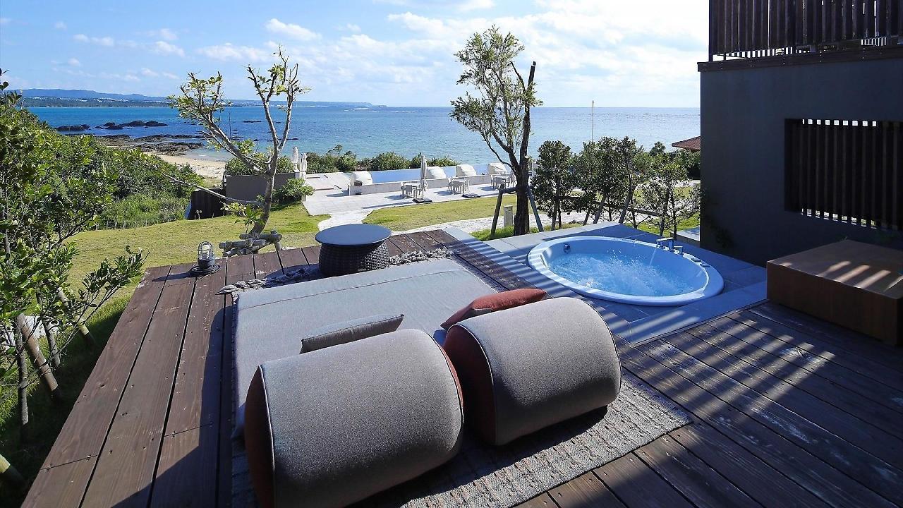 The Hiramatsu Hotels & Resorts Ginoza Okinawa Exterior foto